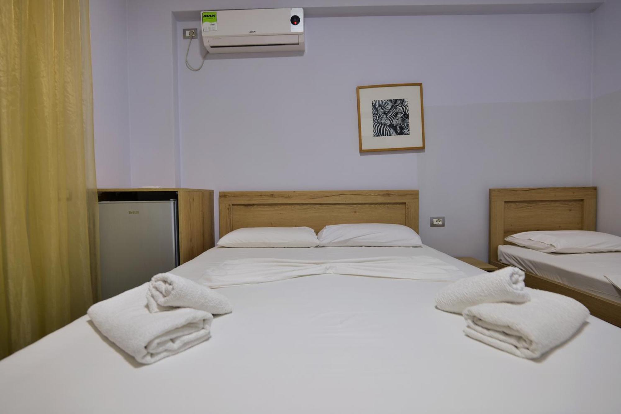 Hotel Billy Химар Екстериор снимка